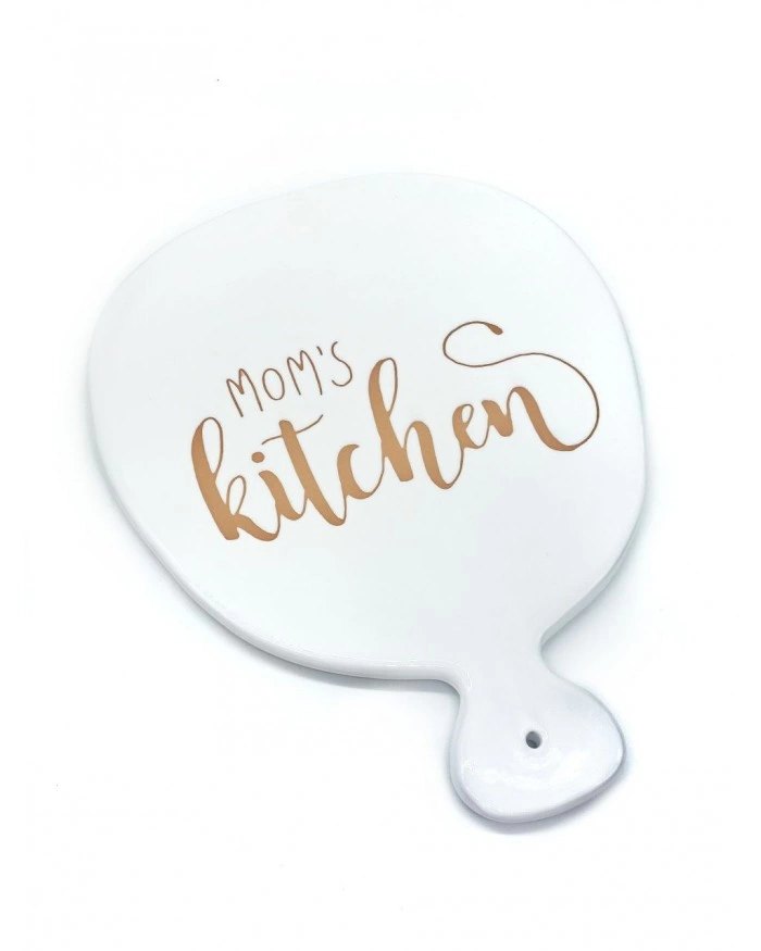 Tagliere Bianco Incisione "Mom's kitchen" scritta doppia H. 25 cm in Ceramica